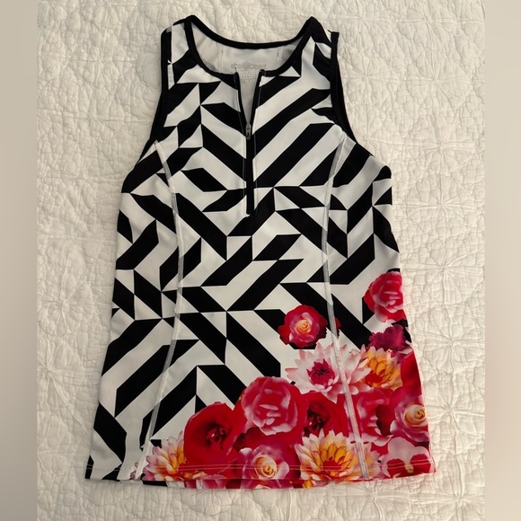 Shebeest Cycling Jersey - Medium. 1/4 zipper - Picture 2 of 10